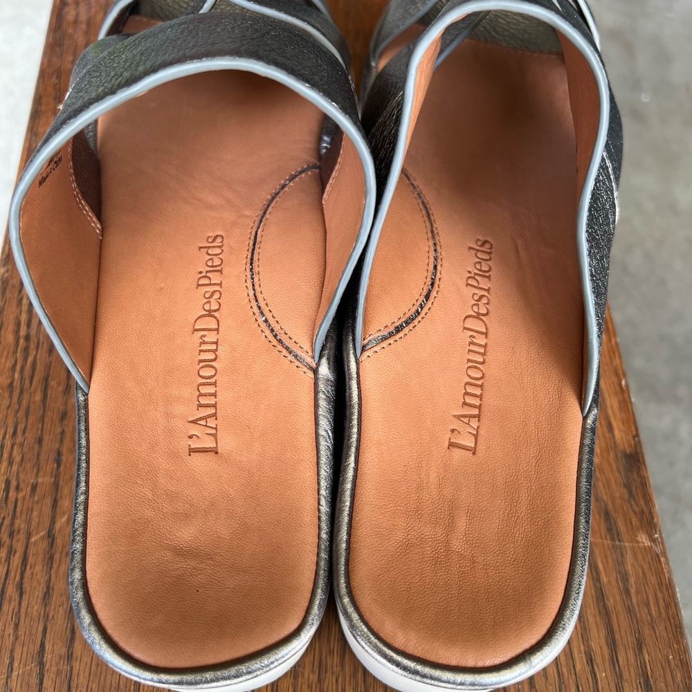NEW L’amour Des Pieds Allyssa Leather Platform Sandals Platinum silver NWOB 8 - Picture 4 of 5